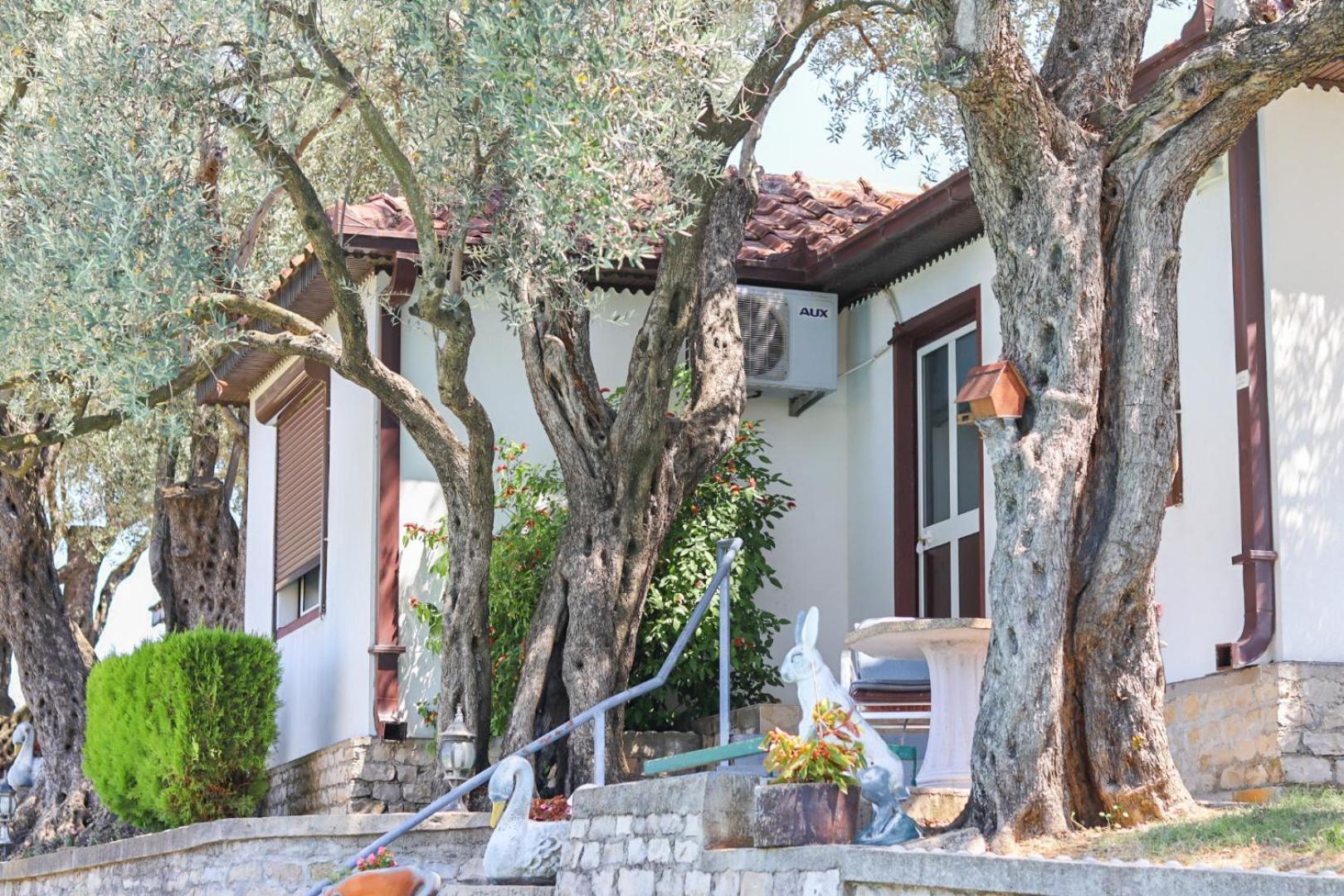 Hilja'S Oliven Garden Bungalows Улцин Екстериор снимка